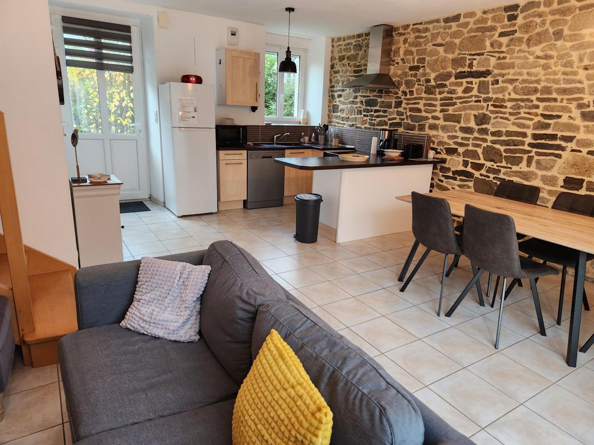 Maison Jullouville Au Calme Luaran gambar